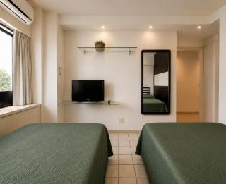 Flat Praia B Viagem 2 quartos serviço de hotel - 3