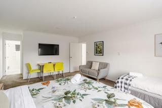Mavora 2 Bedroom Garden Guest Suite - 7