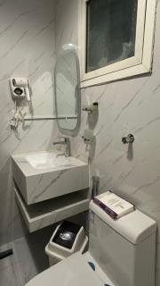 Luxury family condotel with two rooms close to Alharam - 3