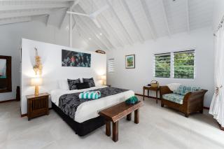 Karma Waters - Private Oceanfront & Reef Villa - 4