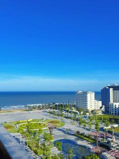 The Aurora - Sea view & close to the square - 9