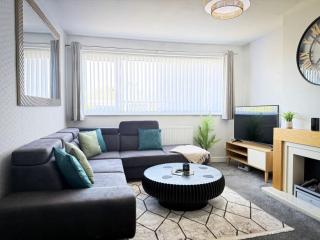 Cosy Southport Bungalow 2 Bedroom with Parking - 9