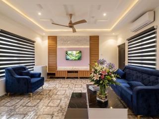 Paradise Creek Hotel - 2