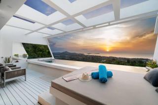 Central villa with mountain sea view - 9