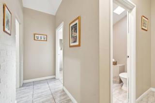 Edinburgh, Queen Room, Free Parking - 3