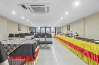 Super Townhouse Divya Palace - 0