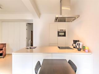 Family Retreat with Balcony in Meir - Anvers - 2