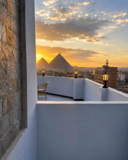 Enjoy golden pyramids view - 6