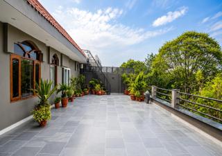 The Greens-Sainik Farms - 8