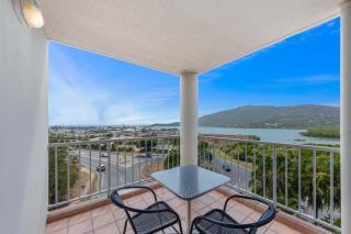 Marina views at Airlie 10F - 1 bedroom - 4