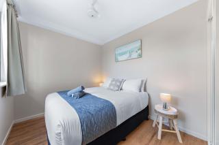 Marina views at Airlie 10F - 1 bedroom - 3
