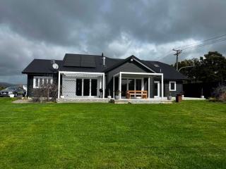 Comfort on Coutts Way - 2