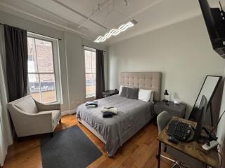 Downtown Albany 1 Bed with Workstation on Maiden Lane - 0