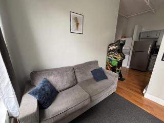 Downtown Albany 1 Bed with Workstation on Maiden Lane - 2
