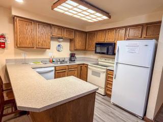 Aspen Escape- Walking Distance! - 1