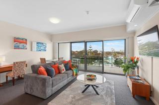 5 Star Mandurah Beach Exclusive Apt - 5