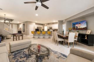 Large Groups! Game Room BBQ, Spacious, Near Strip - 9