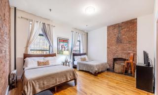 Spacious 1-bedroom retreat in Harlem - 1