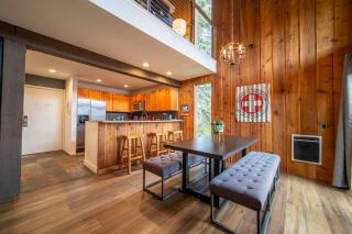 Mtn View Escape w/ Pool & Hot Tub, Steps to Slopes - 9