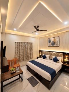 Hotel De Abhinandann Palace Inns Near Ram Mandir - 3