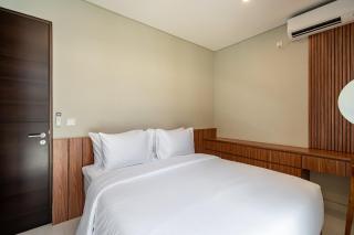 Resvara A11 - Modern 3BR Villa in Ciputra - 1