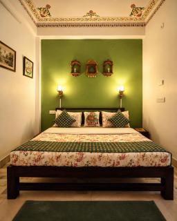 Turtle Hostel Udaipur- 10 mtr from Lake - 5