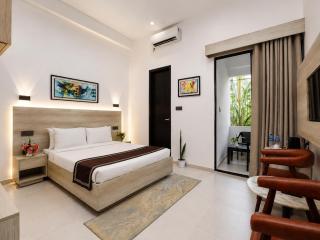 Kokomo Sunset Resort - 8