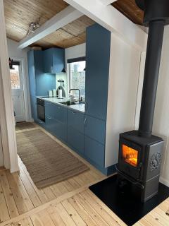 Cozy Little Holiday Home Near The Beach - 2