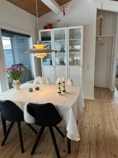 Cozy Little Holiday Home Near The Beach - 1