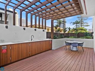 Opus 2 Bedroom Ocean - 8
