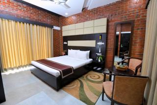 Kokomo Sunset Resort - 9