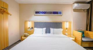 City Comfort Inn Nanchang Bayi Square Metro Station Wushang - 1