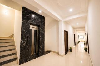 Shiv Shakti Dham - A Top Rated Property in Vrindavan #Near Prem Mandir #Deluxe & Family Rooms #Parking - 5