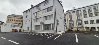 4 Seasons Apartments - 9