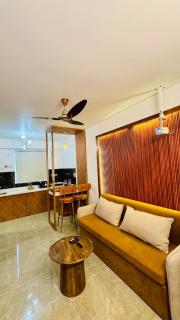 Sukoon vibes with Projector & Rooftop Pool - 1