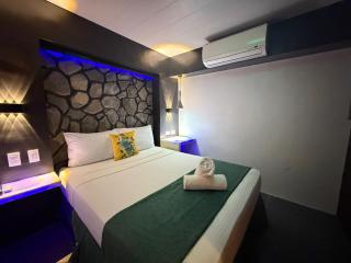 ClockWorkOrange Luxury Suites - 7