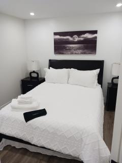 Orr House Stratford - Art Inspired 3 Br Retreat - 9