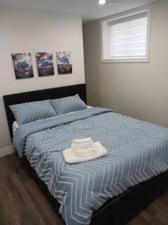 Orr House Stratford - Art Inspired 3 Br Retreat - 8