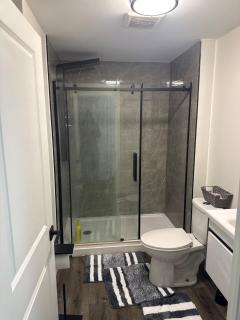 Orr House Stratford - Art Inspired 3 Br Retreat - 3