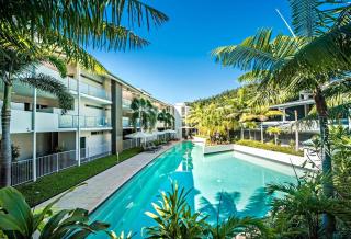Penthouse Oasis On Airlie - 6