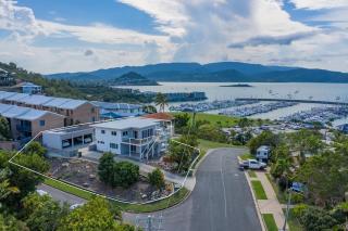 Nautical Views - Airlie Beach - 4