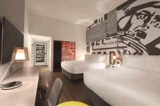 Radisson Red Minneapolis Downtown - 4