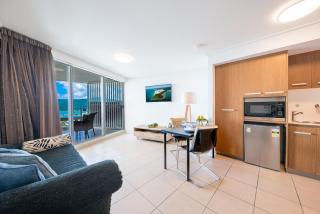 Ocean Dreams On Airlie - Studio Apartment - 5