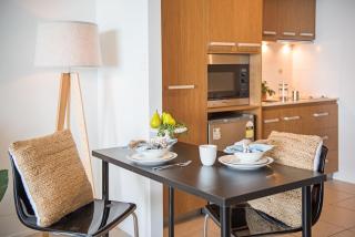 Ocean Dreams On Airlie - Studio Apartment - 4