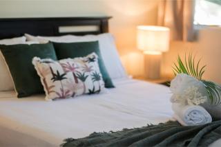Waterlily - One Bedroom Apartment - 1