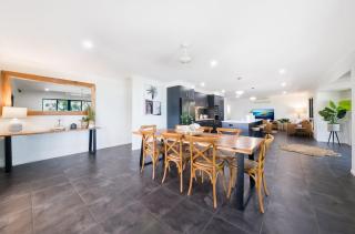Airlie Oasis - 1