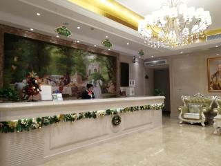 Vienna Hotel Chongqing Yangjiaping Pedestrian Street Light Railway Station - 4