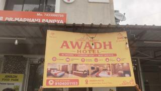 Hotel O Awadh Hotel And Fastfood - 4
