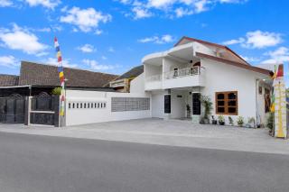 OYO 95374 Omah Ngentak Family Guest House - 0