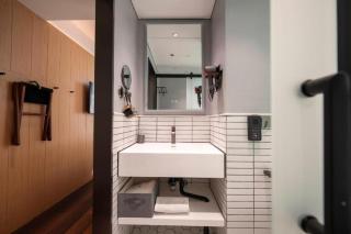 Harbour Bay Hotel - 2